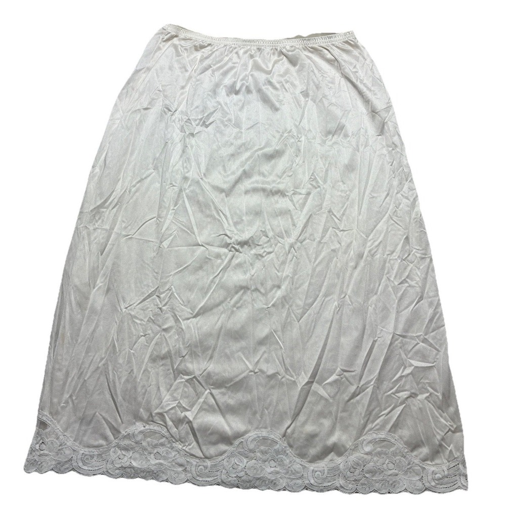 Vintage Vanity Fair Half Slip Women M White Nylon Lace Trim 11-764‎ USA *pinhole